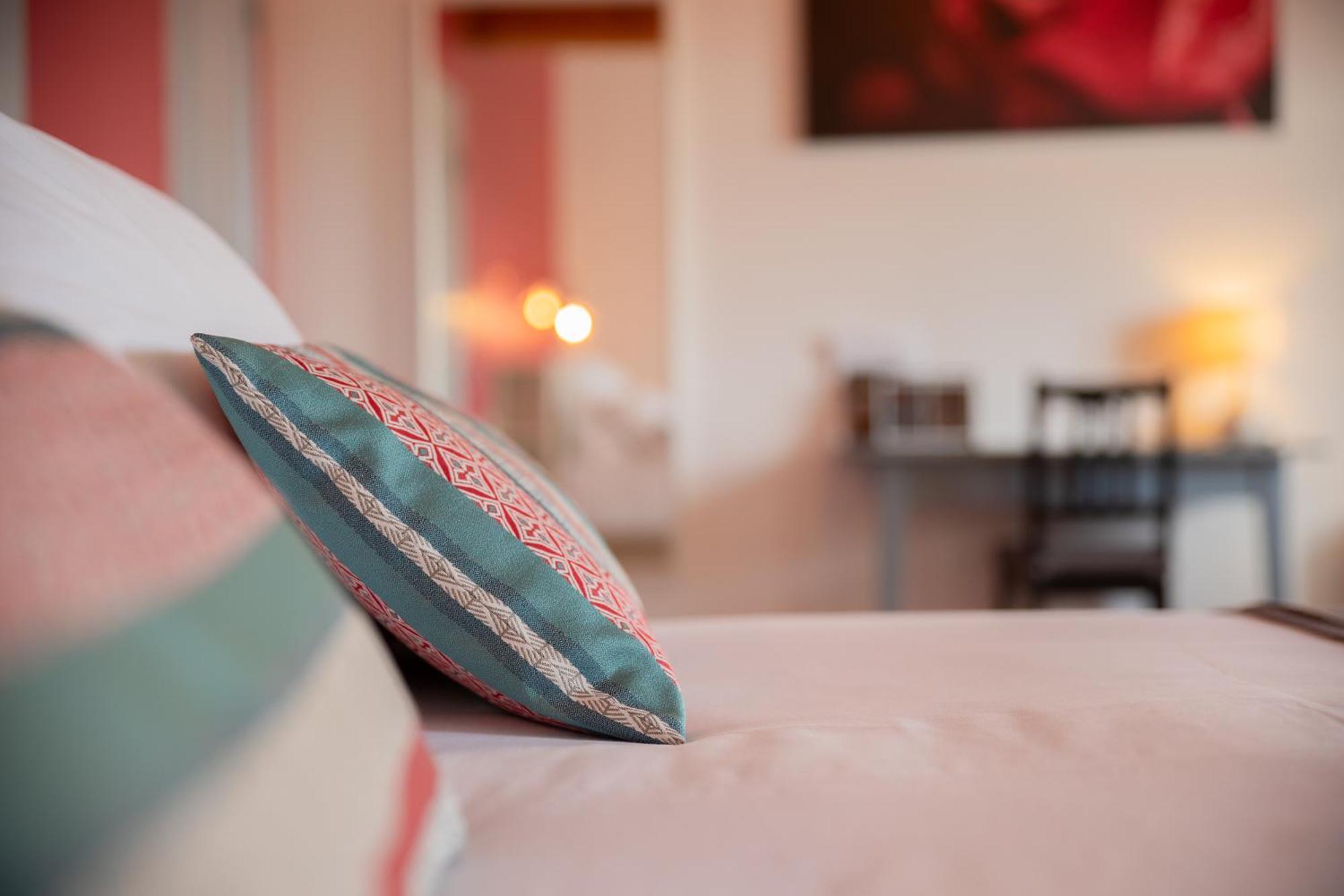 Domaine Forvent Bed & Breakfast Saint-Julien-de-Peyrolas Ngoại thất bức ảnh