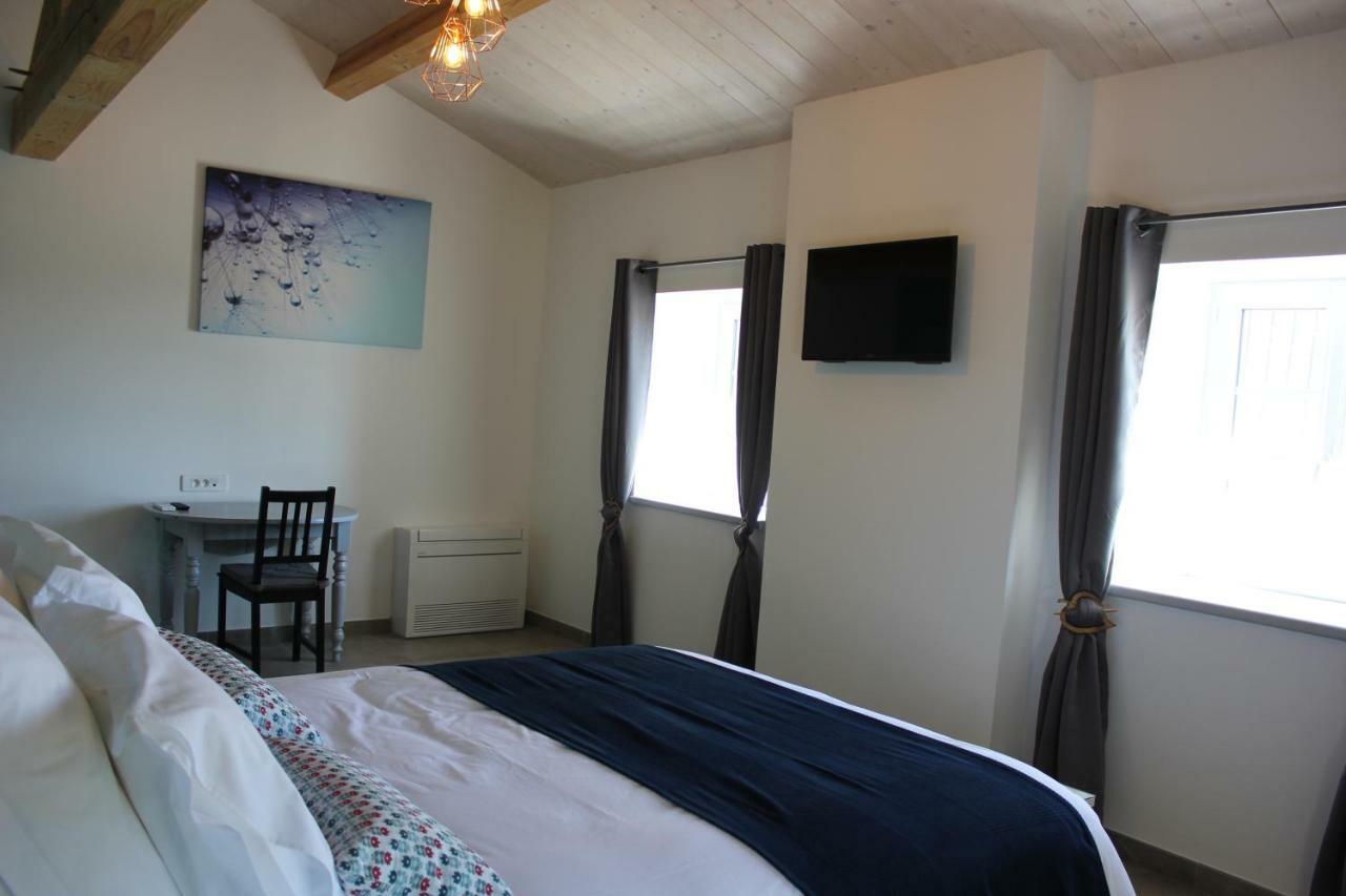 Domaine Forvent Bed & Breakfast Saint-Julien-de-Peyrolas Ngoại thất bức ảnh