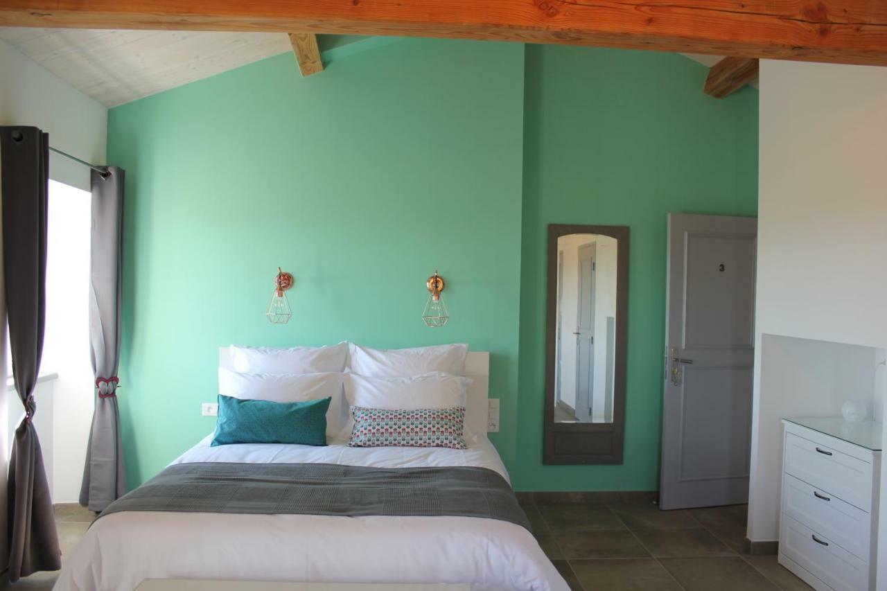 Domaine Forvent Bed & Breakfast Saint-Julien-de-Peyrolas Ngoại thất bức ảnh